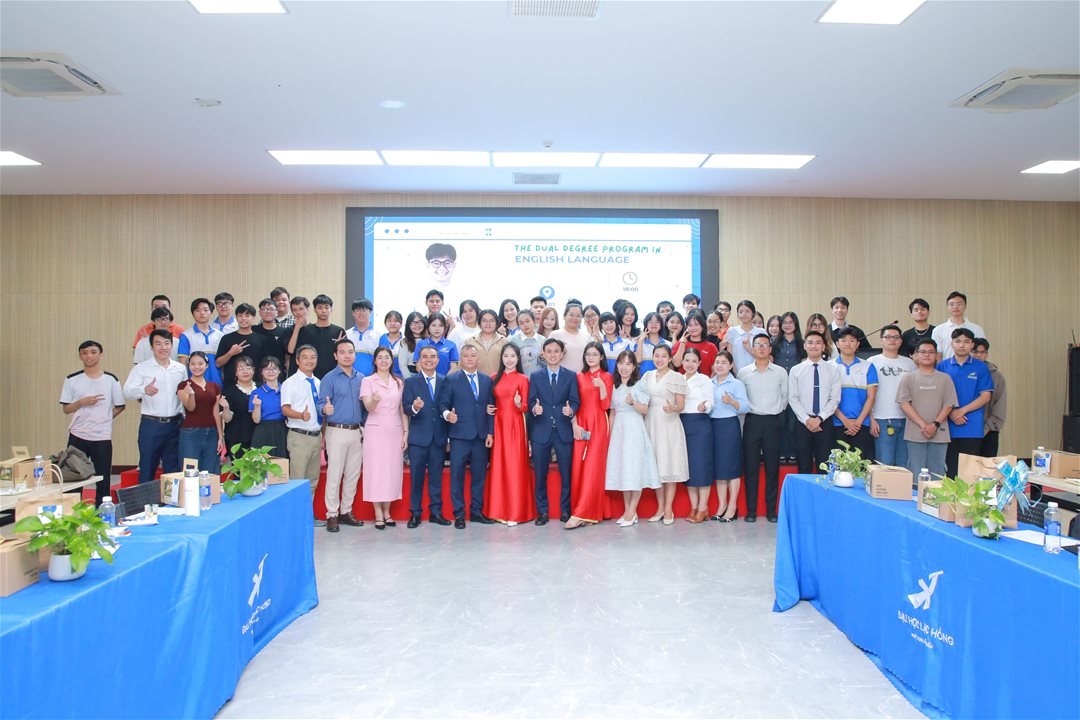 Nhân đôi bằng cấp, gấp đôi cơ hội hội nhập quốc tế cùng sinh viên LHU