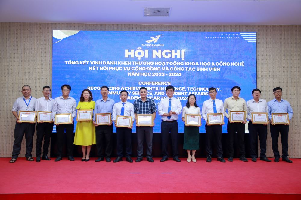 Vinh Danh Thành Tựu Năm Học 2023-2024 Khoa Học, Cộng Đồng và Sinh Viên