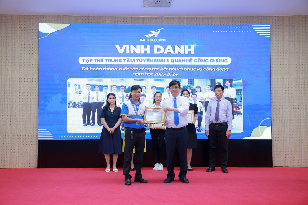 Vinh Danh Thành Tựu Năm Học 2023-2024 Khoa Học, Cộng Đồng và Sinh Viên